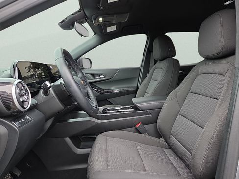 Certified 2025 Chevrolet Equinox LT FWD image 14