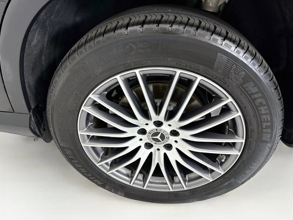 Used 2026 Mercedes-Benz GLC 300 image 29