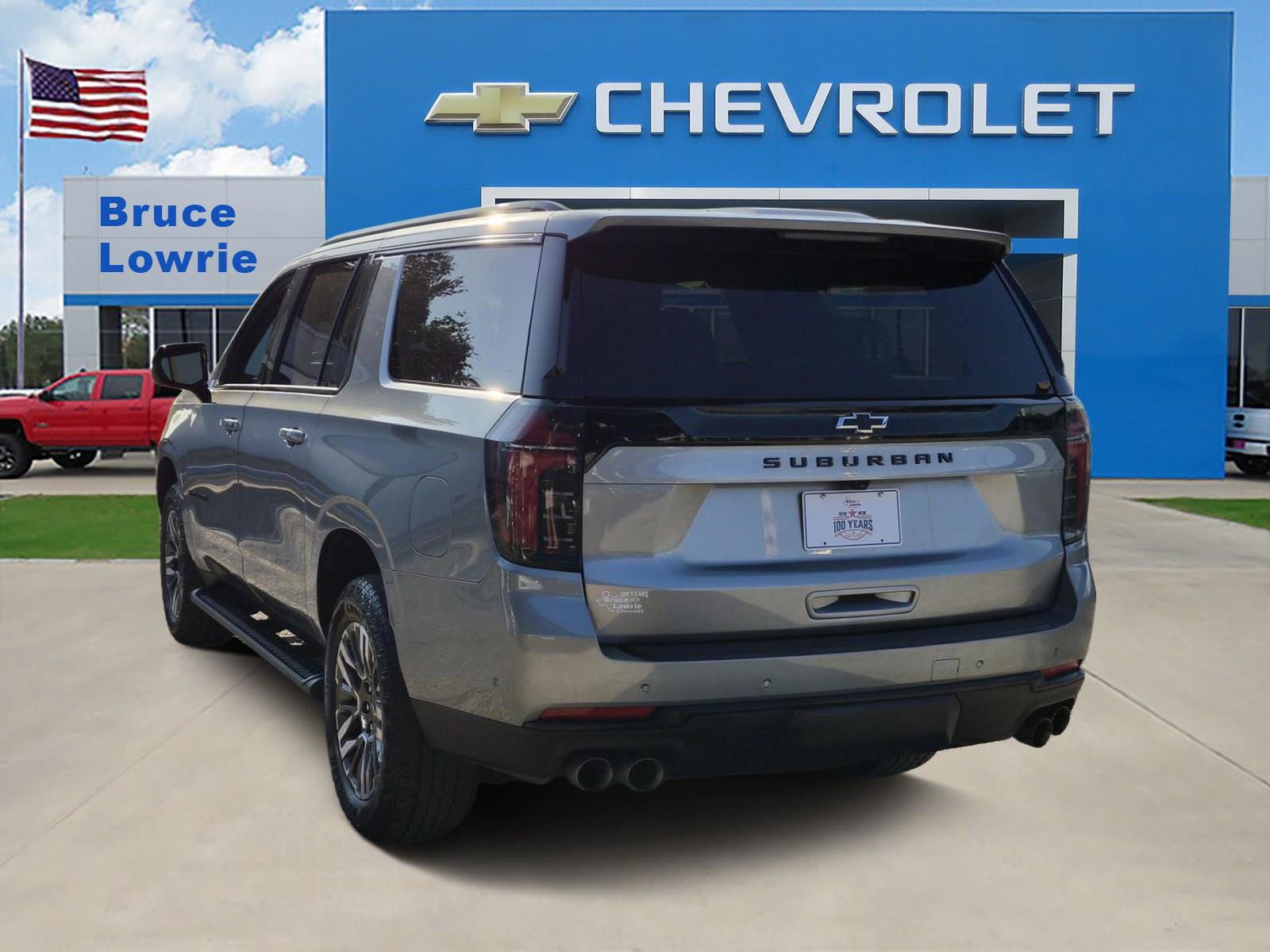 Used 2025 Chevrolet Suburban Z71 AWD/4WD image 5