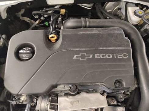 Used 2018 Chevrolet Malibu LT w/ Leather Package image 30