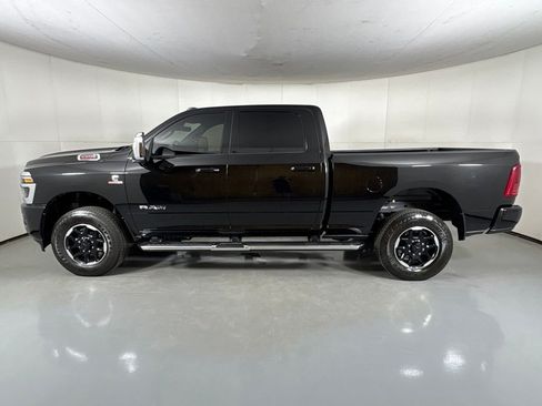 Used 2025 RAM 2500 Laramie w/ Towing Technology Group AWD/4WD image 5