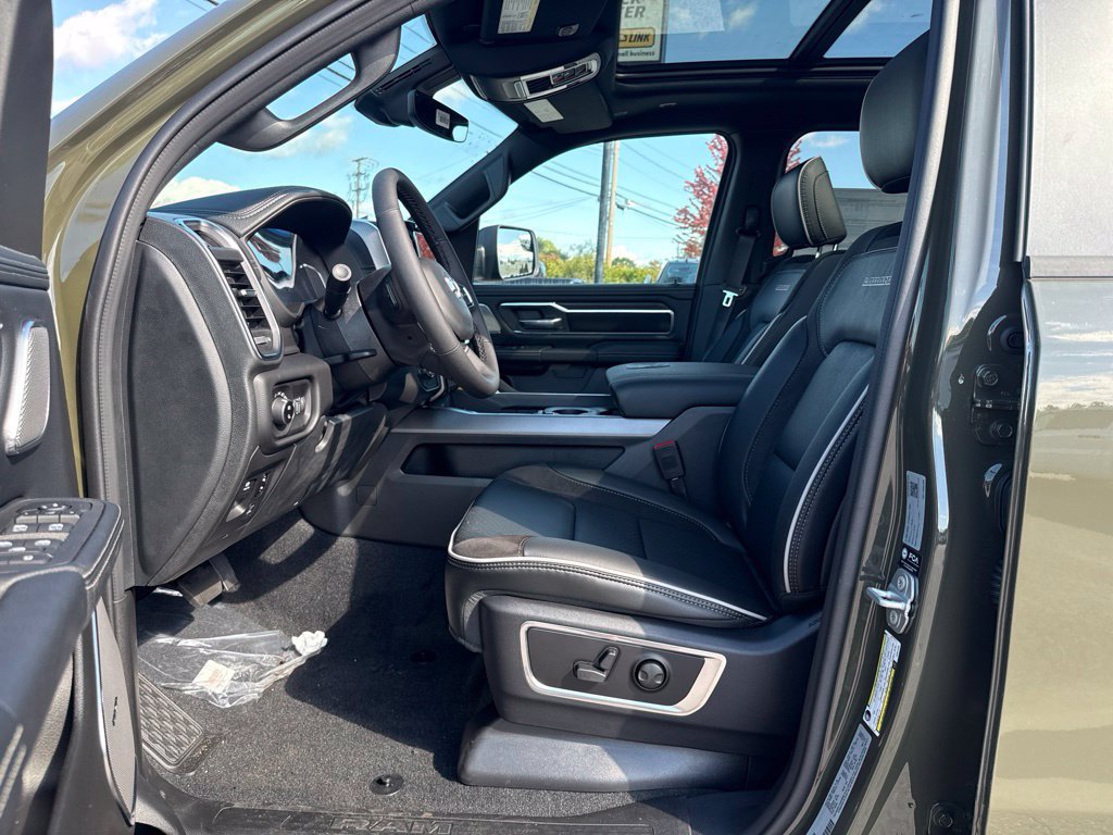 New 2027 RAM 1500 Laramie AWD/4WD image 17