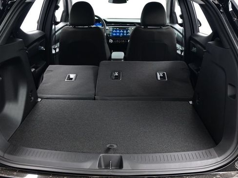 New 2027 Chevrolet Bolt LT w/ Comfort Package FWD image 40
