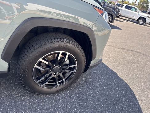 Used 2020 Toyota RAV4 XLE w/ Convenience Package AWD/4WD image 20
