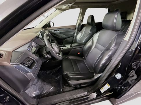 Used 2022 Nissan Rogue SV w/ SV Premium Package image 22