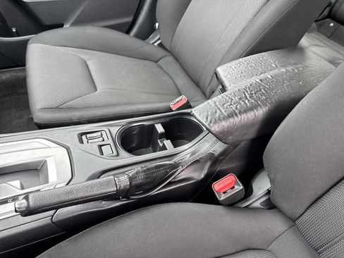 Used 2018 Subaru Impreza 2.0i Premium image 21