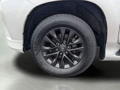 Certified 2023 Lexus GX 460 Premium w/ Premium Package AWD/4WD image 29