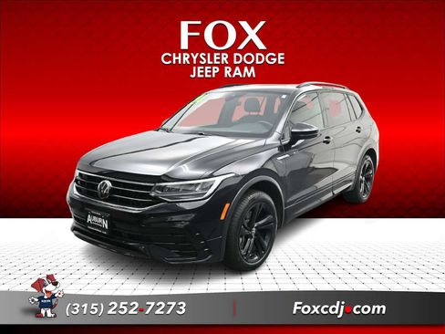 Used 2024 Volkswagen Tiguan SE R-Line AWD/4WD image 1