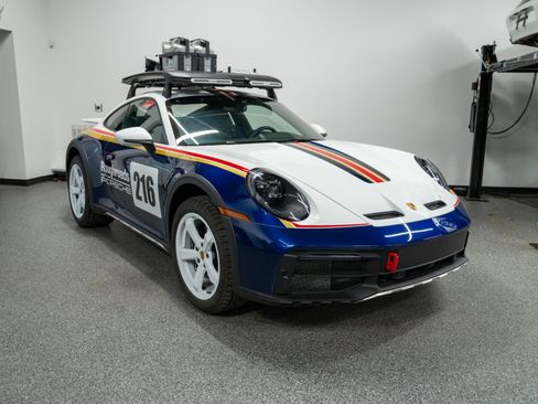 Used 2024 Porsche 911 Dakar AWD/4WD image 3