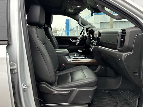 Used 2022 GMC Sierra 1500 Elevation w/ Elevation Premium Package image 28