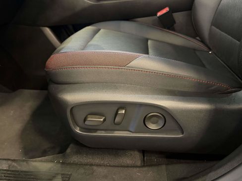 Certified 2026 Chevrolet Equinox RS w/ Safety and Technology Package AWD/4WD image 17
