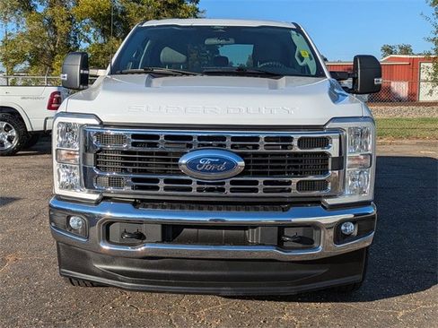 Used 2024 Ford F250 XLT image 9