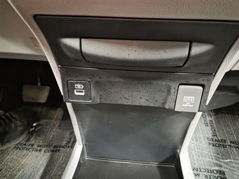 Used 2023 Honda Odyssey EX-L image 24