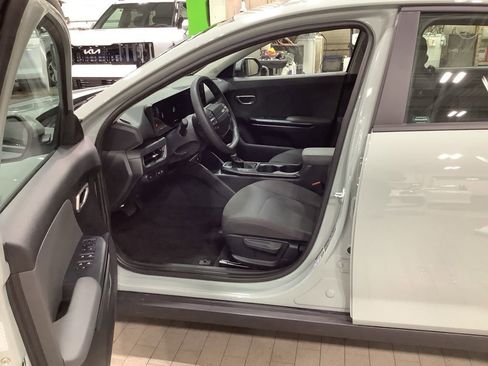 Certified 2025 Kia K4 LXS image 14