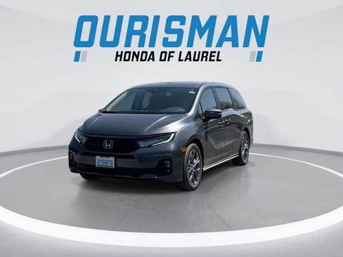 New 2026 Honda Odyssey Touring image 4