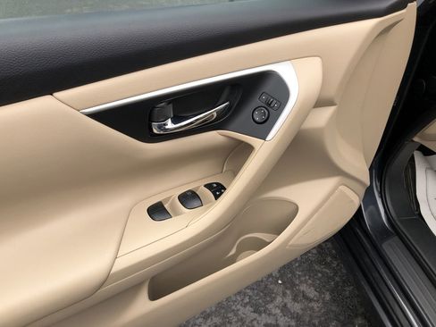 Used 2016 Nissan Altima 2.5 S w/ Power Driver Seat Package image 11