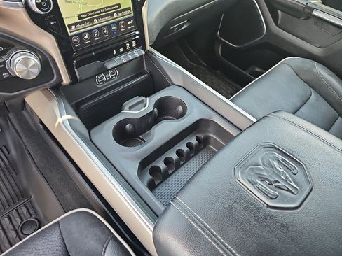 Used 2020 RAM 1500 Laramie AWD/4WD image 26