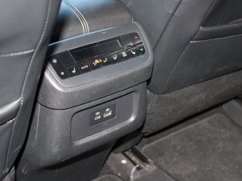 Used 2022 Nissan Pathfinder SL w/ SL Premium Package image 21