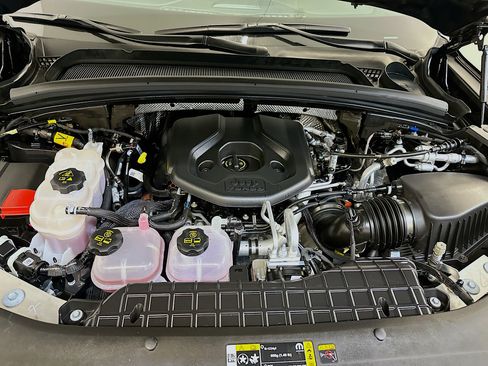 Used 2023 Jeep Grand Cherokee Overland w/ Luxury Tech Group IV image 35