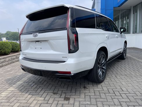 Used 2021 Cadillac Escalade Sport Platinum w/ Heavy-Duty Trailer Package image 5