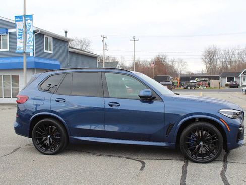 Used 2023 BMW X5 M50i w/ Climate Comfort Package image 6