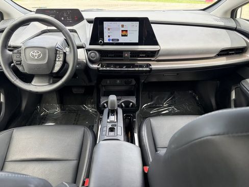 Certified 2026 Toyota Prius XLE FWD image 25