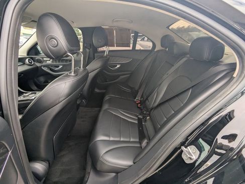 Used 2017 Mercedes-Benz C 300 Sedan image 28