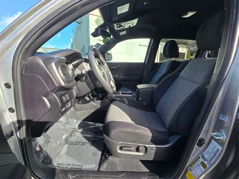 Certified 2023 Toyota Tacoma TRD Off-Road image 22