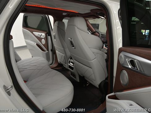 Used 2024 BMW XM AWD/4WD image 26