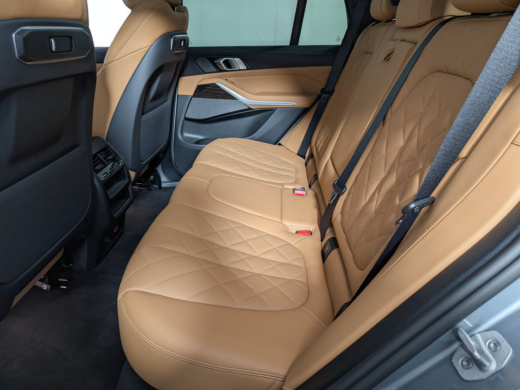 Used 2026 BMW X5 xDrive40i AWD/4WD image 48