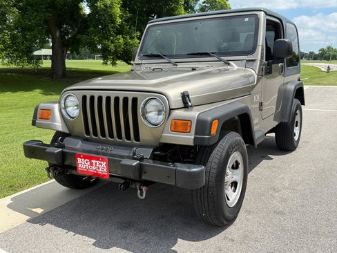 Used 2003 Jeep Wrangler X AWD/4WD image 2