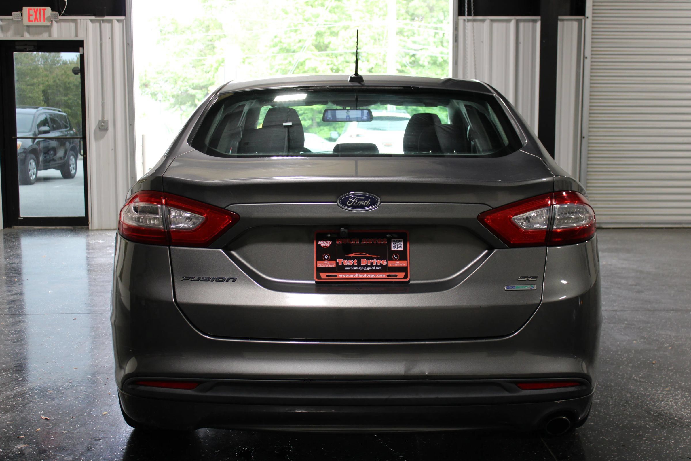 Used 2014 Ford Fusion SE FWD image 4