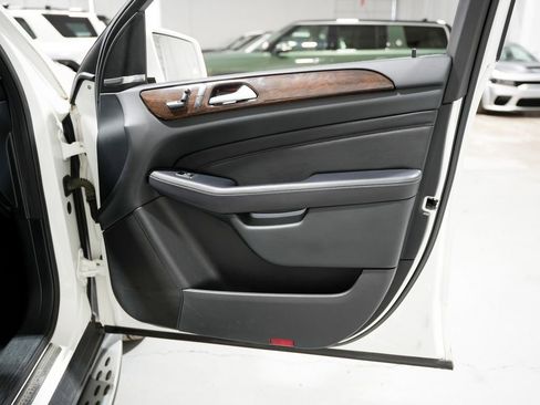 Used 2015 Mercedes-Benz ML 350 4MATIC image 36