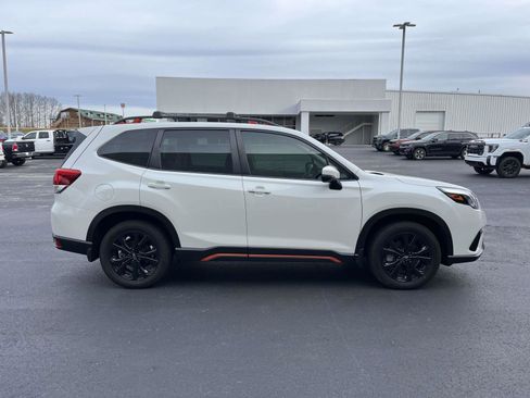 Used 2023 Subaru Forester Sport image 2