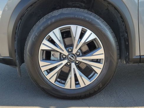 Certified 2023 Nissan Rogue SV image 28