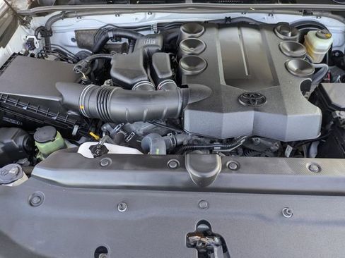 Used 2020 Toyota 4Runner SR5 image 35