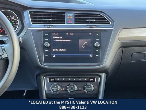 Certified 2020 Volkswagen Tiguan SE image 16
