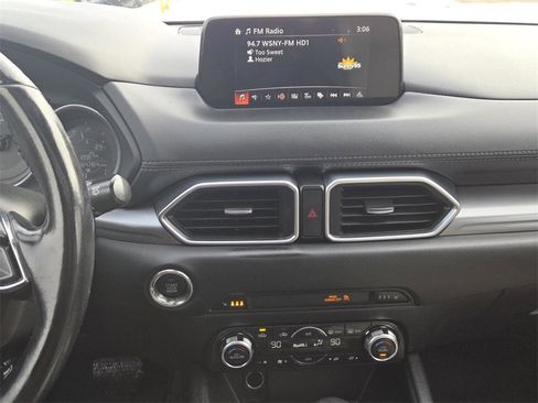 Used 2017 MAZDA CX-5 Touring w/ Preferred Equipment Package image 25