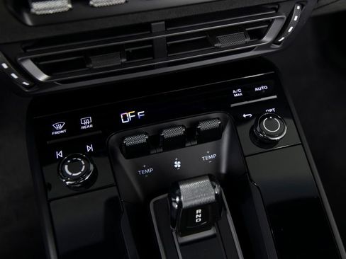 Certified 2022 Porsche 911 Carrera GTS RWD image 30