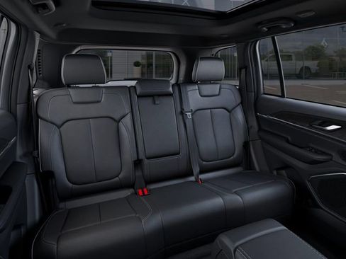 New 2026 Jeep Grand Cherokee Limited image 15