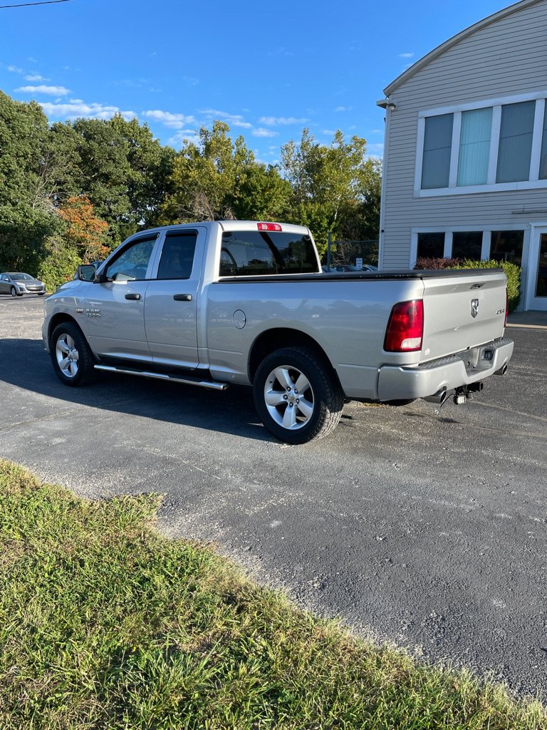 Used 2015 RAM 1500 Express AWD/4WD image 3