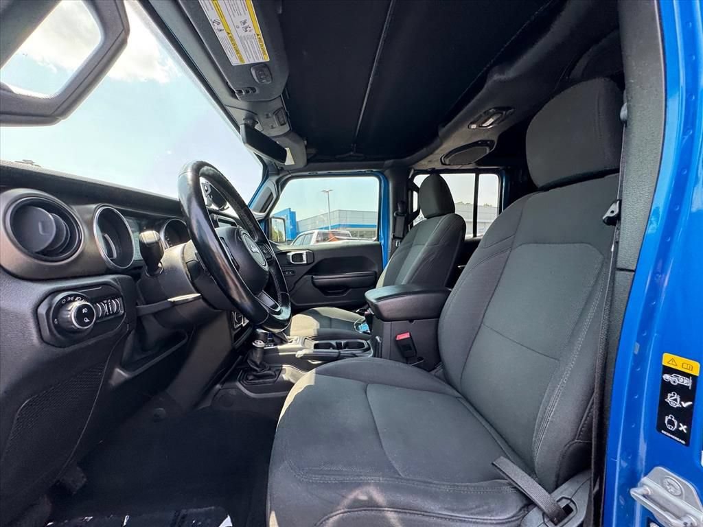 Used 2021 Jeep Gladiator Sport AWD/4WD image 15