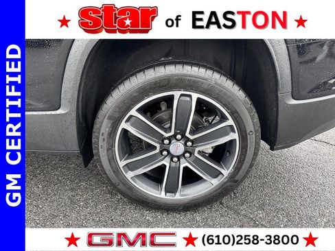 Certified 2023 GMC Acadia SLT w/ Technology Package image 44