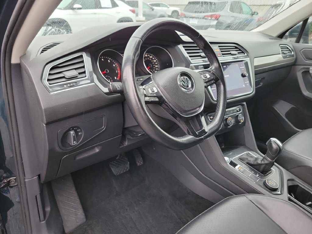 Used 2019 Volkswagen Tiguan SEL Premium R-Line AWD/4WD image 20