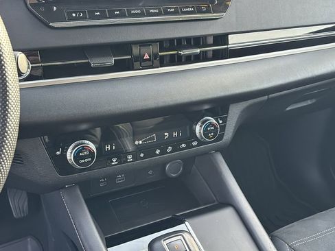 Used 2024 Mitsubishi Outlander SE image 20