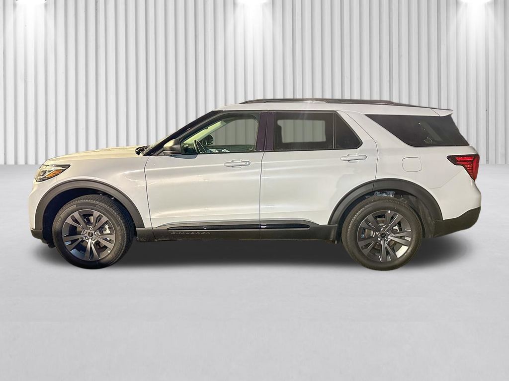 New 2026 Ford Explorer Active w/ Active Comfort Package AWD/4WD image 8