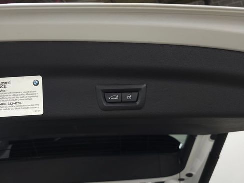 Used 2023 BMW X1 xDrive28i w/ Premium Package AWD/4WD image 8