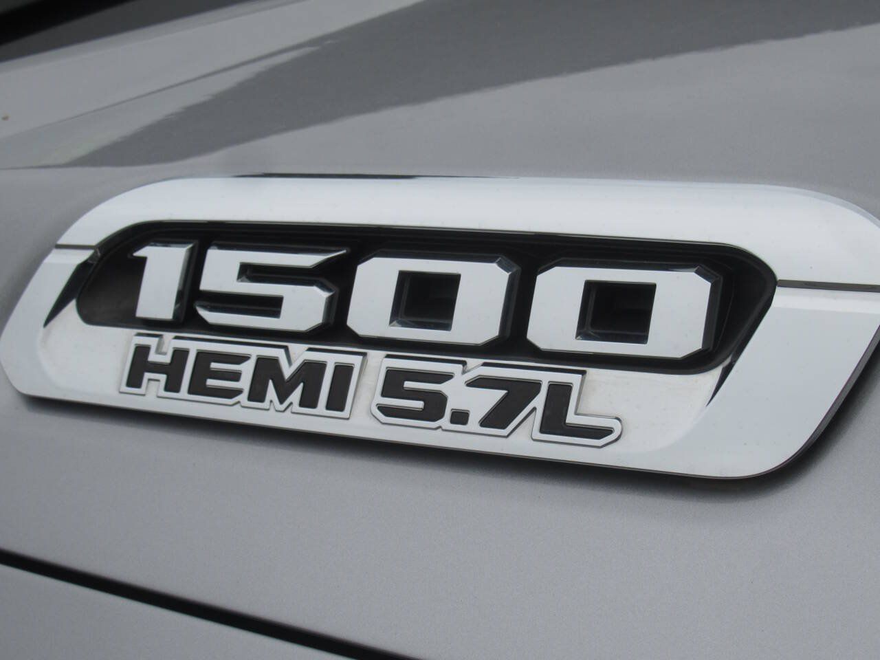 Used 2020 RAM 1500 Big Horn AWD/4WD image 4