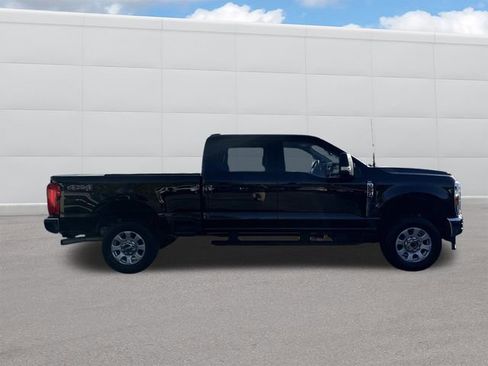 Used 2024 Ford F250 XLT w/ Snow Plow Prep Package image 7