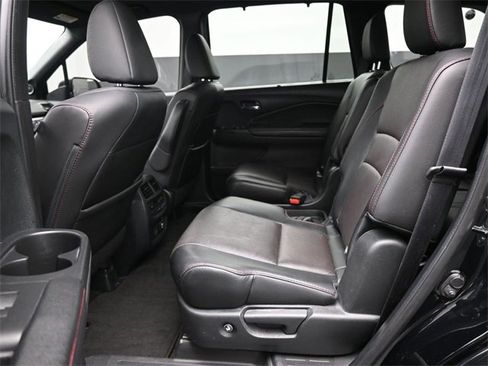 Used 2022 Honda Pilot Black Edition image 16
